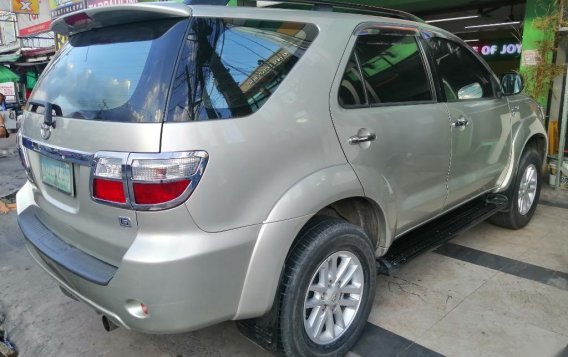 Silver Toyota Fortuner 2018 for sale in Manila-6