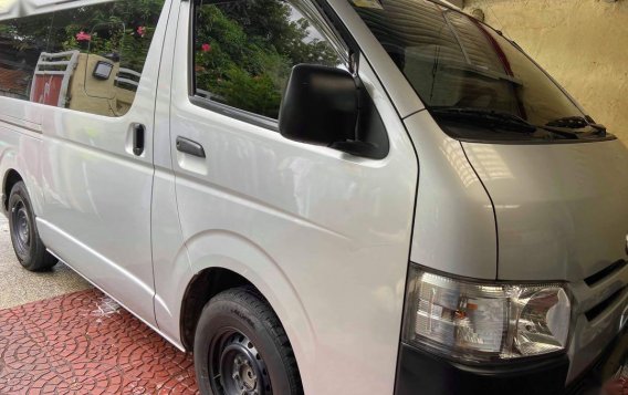 Sell Silver 2015 Toyota Hiace in Manila-1