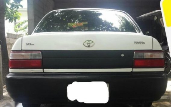 Selling White Toyota Corolla 1996 in San Fernando-2