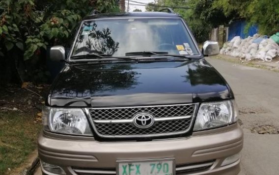 Selling Black Toyota Revo 2002 in Quezon City