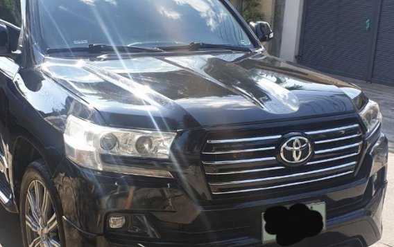 Selling Black Toyota Land Cruiser 2013 in Pasig-1