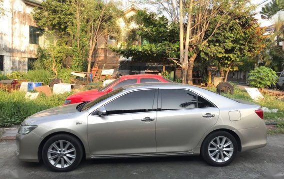 Grey Toyota Camry 2013 for sale in Automatic-1