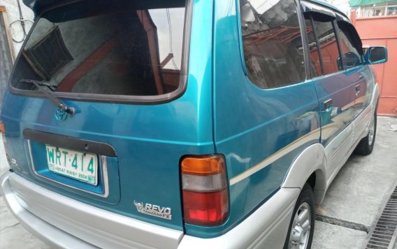 Selling Toyota Revo 2001 in Manila-1