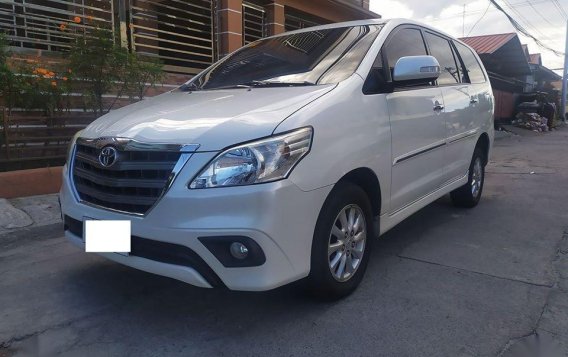 White Toyota Innova 2014 for sale in Angeles-1