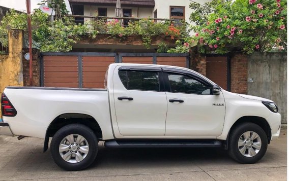 White Toyota Hilux 2016 for sale in Manual-1