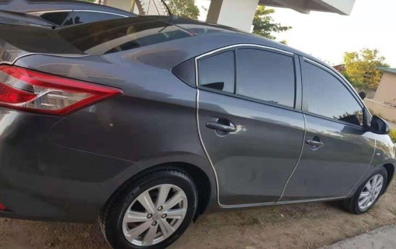 Selling Grey Toyota Vios 2018 in Manila-6