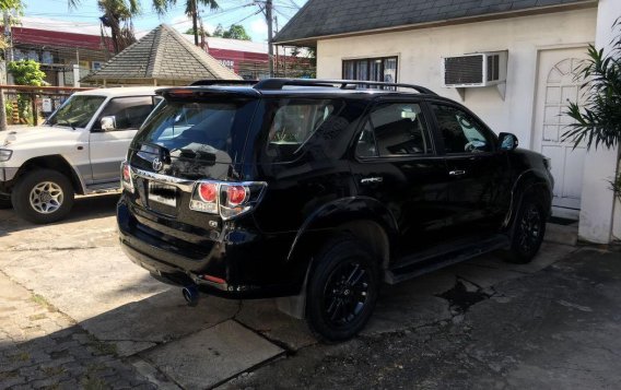 Black Toyota Fortuner 2015 for sale in Automatic-1