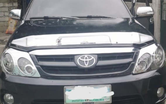 Black Toyota Fortuner 2008 for sale in Manila