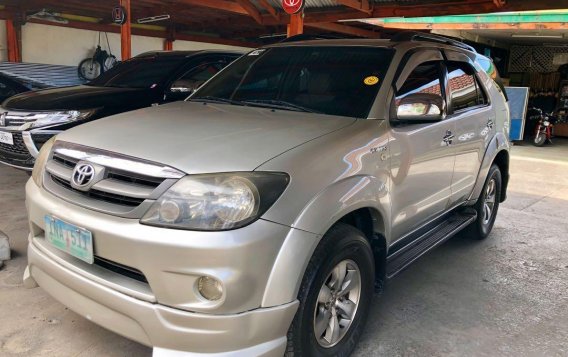 Toyota Fortuner 2008 Automatic for sale in Manila-8
