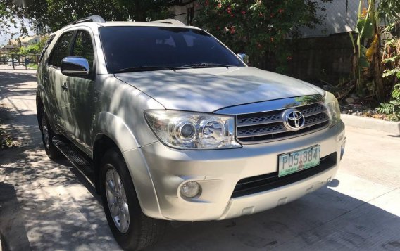 Sell Silver 2011 Toyota Fortuner in Manila-2