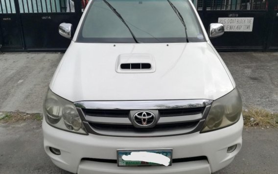 Sell Pearl White 2006 Toyota Fortuner in Manila