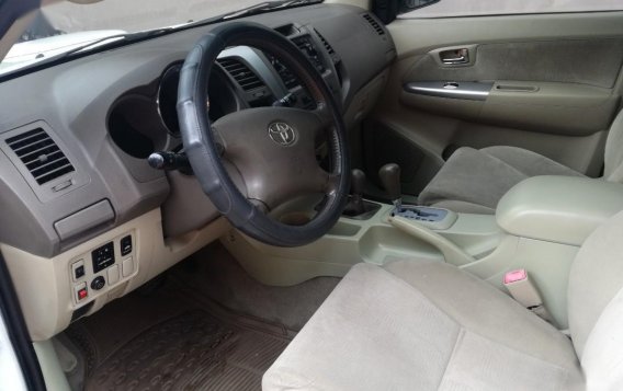 Sell Pearl White 2006 Toyota Fortuner in Manila-7