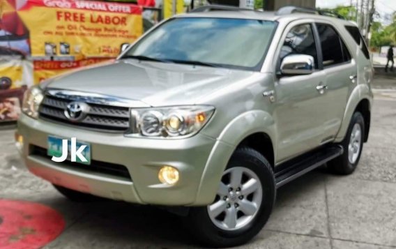 Selling Toyota Fortuner 2010 in Manila