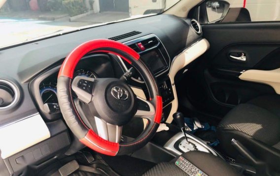 Selling Pearlwhite Toyota Rush 2018 in Marikina-5