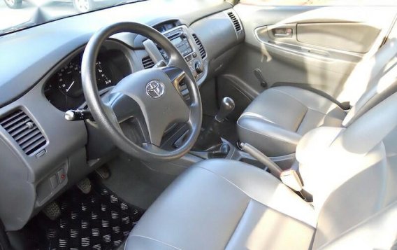 Sell 2014 Toyota Innova in Quezon City-3