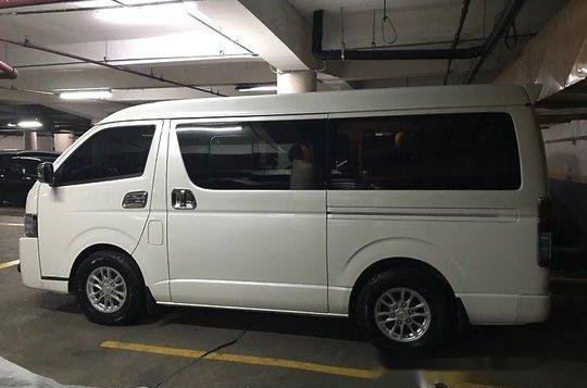White Toyota Hiace 2018 at 5000 km for sale-1
