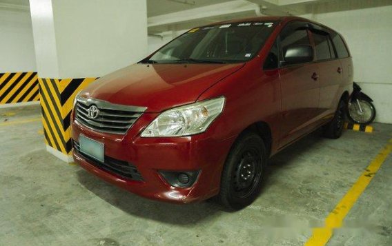 Red Toyota Innova 2013 for sale in Quezon City 