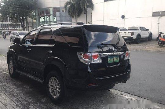 Selling Black Toyota Fortuner 2013 Automatic Gasoline -3