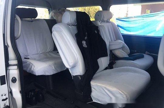 White Toyota Hiace 2015 for sale in Quezon City -3