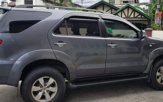 Selling Toyota Fortuner 2006 in Quezon City-2