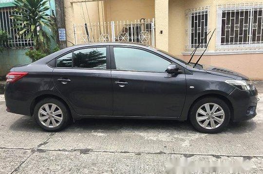 Selling Grey Toyota Vios 2014 at 42000 km-2