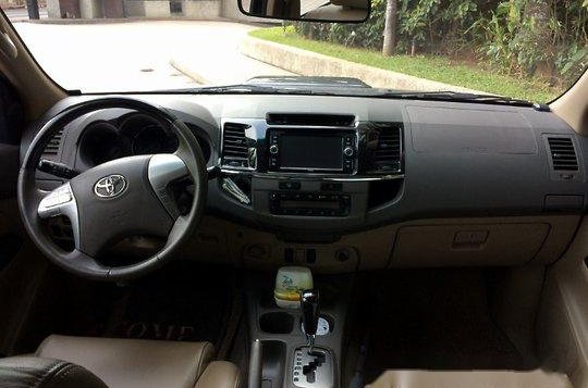 2012 Toyota Fortuner at 64800 km for sale -3