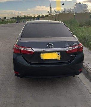 Black Toyota Corolla Altis 2014 Automatic for sale -1