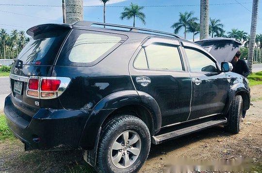 Sell Black 2008 Toyota Fortuner at 184000 km-2