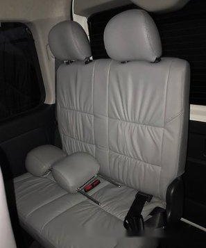 White Toyota Hiace 2018 at 5000 km for sale-5