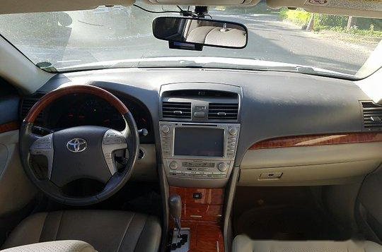 Sell Silver 2010 Toyota Camry in Subic -6