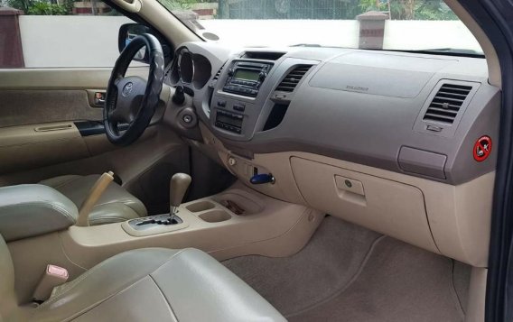 Selling Toyota Fortuner 2006 in Quezon City-8