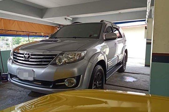 Silver Toyota Fortuner 2015 for sale in Batangas-3