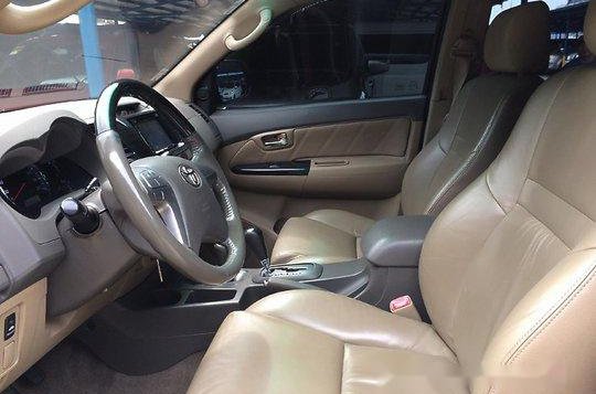 Sell Black 2012 Toyota Fortuner in Parañaque-7