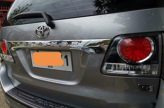 Selling Silver Toyota Fortuner 2015 in Taguig-6