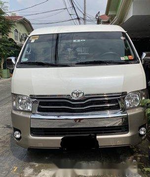 Sell White 2017 Toyota Hiace at 40000 km 