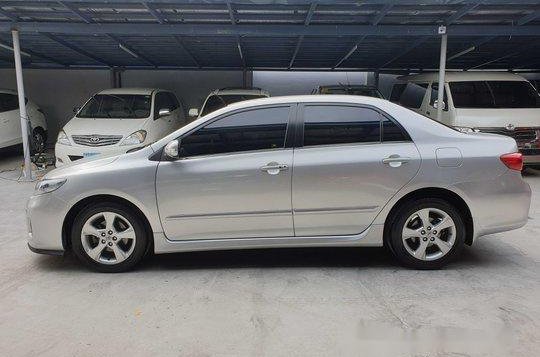 Sell Silver 2013 Toyota Corolla Altis in Las Pinas -5