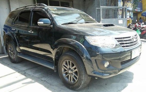 Selling Black Toyota Fortuner 2014 at 80000 km