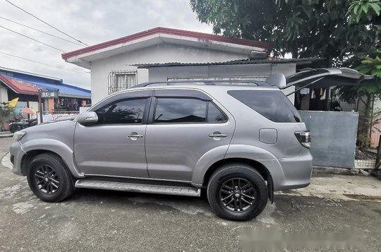 Selling Silver Toyota Fortuner 2015 in Taguig-1