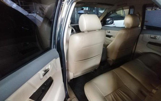 Black Toyota Fortuner 2018 for sale in Manila-4