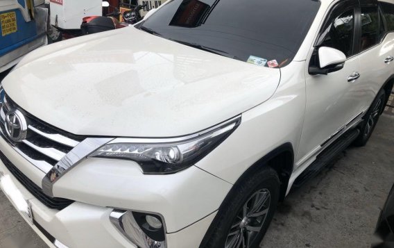 White Toyota Fortuner 2018 for sale in Automatic-4