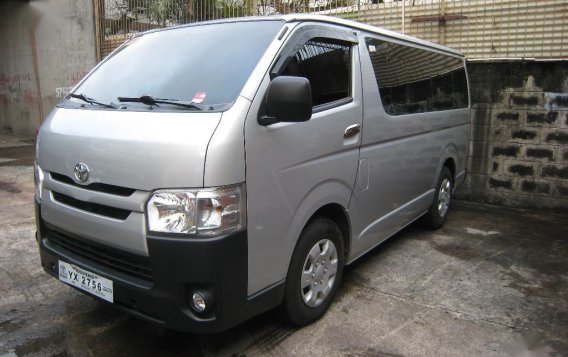 Selling Silver Toyota Hiace 2016 in Manila-2