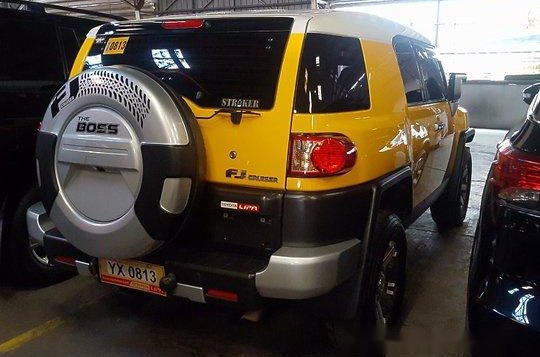 Toyota Fj Cruiser 2016 for sale in Makati -3