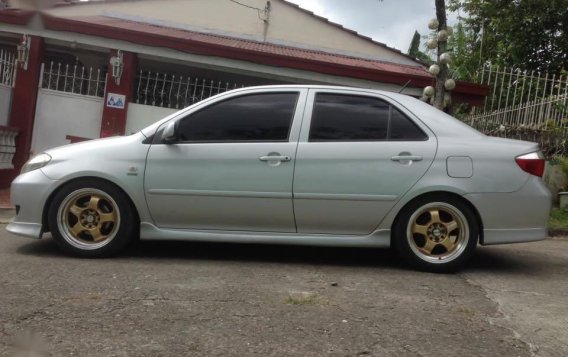 Selling White Toyota Vios 2005 in Rodriguez