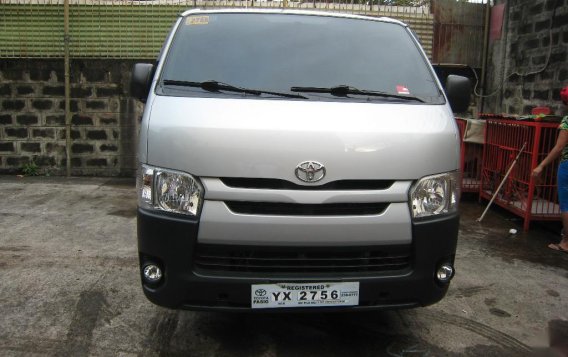 Selling Silver Toyota Hiace 2016 in Manila