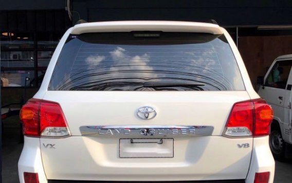 Selling White Toyota Land Cruiser 2013 in Pasig-1