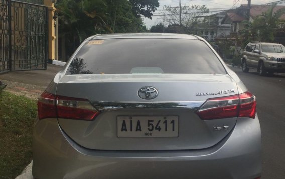 Selling Toyota Corolla Altis 2014 in Pura-8