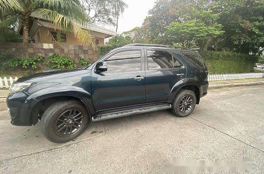 Black Toyota Fortuner 2015 for sale in Automatic-1