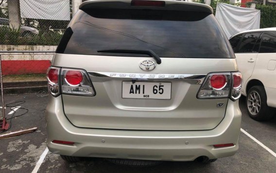 Selling Silver Toyota Fortuner 2014 in Taguig-1