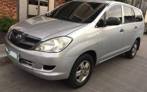 Selling Silver Toyota Innova 2008 in Caloocan-2