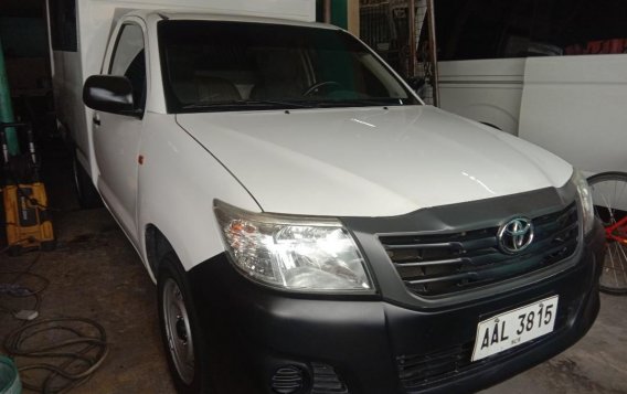 Silver Toyota Hilux 2015 for sale in Quezon City-1